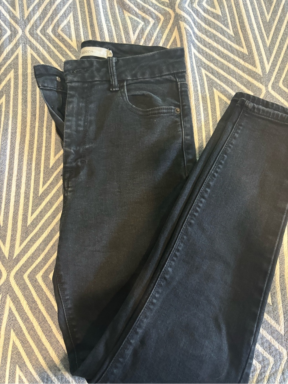 Hidden Black Jeans